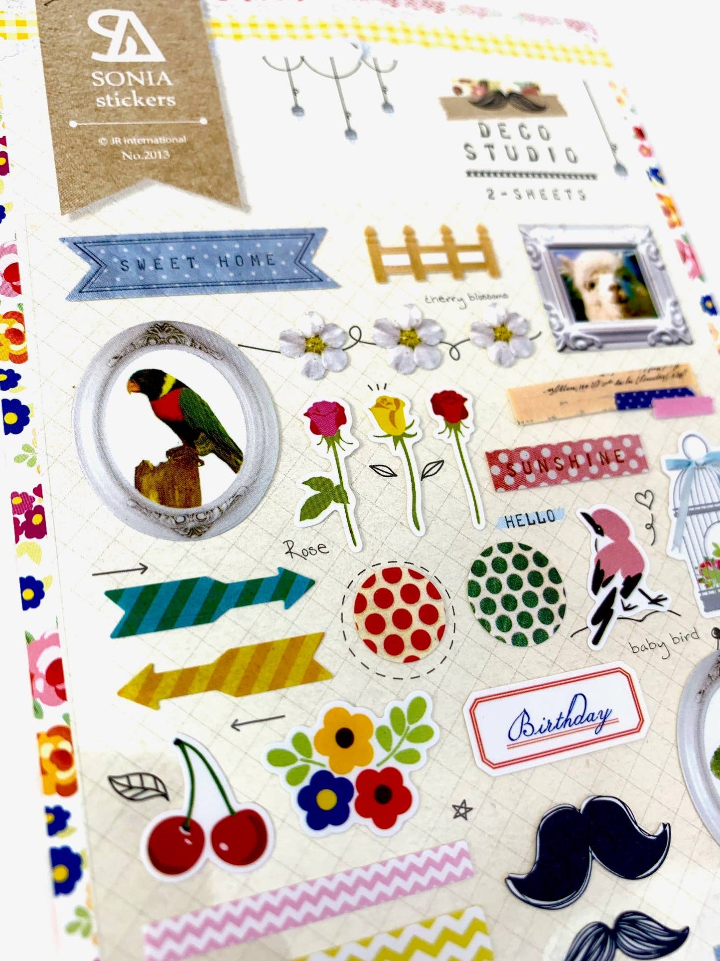 02013 Deco Studio Sticker - homesewn