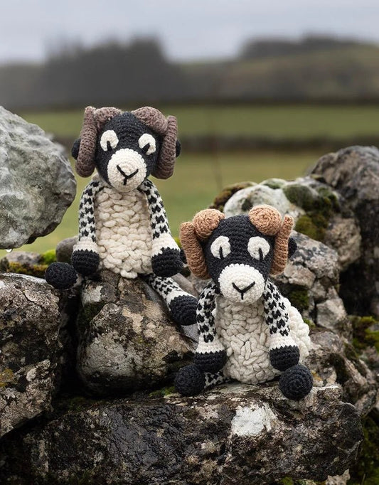 Edward's Menagerie Sheep Magazine - Crochet - homesewn