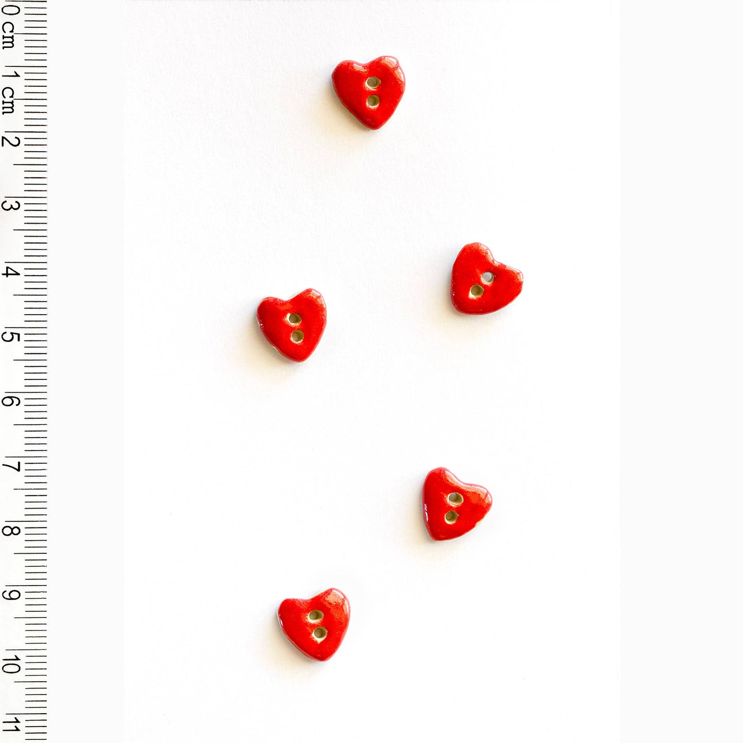 L534 Tiny Red Heart Buttons - homesewn