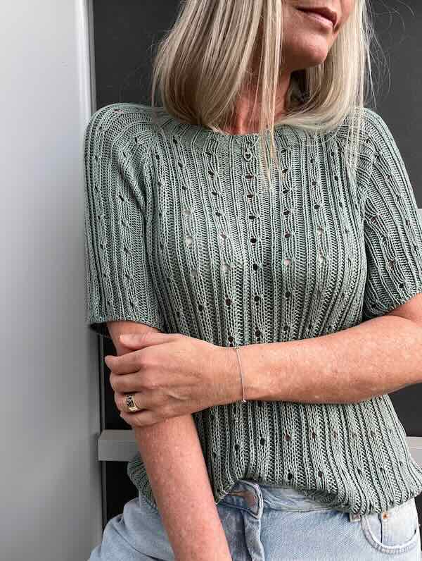 Rikke tee by Rikke Jönsson, knitting pattern (UK, DE, SE, NO)