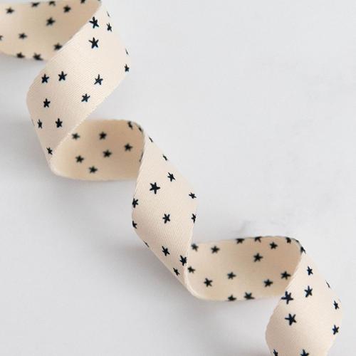 1" Webbing - Mini Starry - Natural/Black - Sold by the 1/4 Yard - homesewn