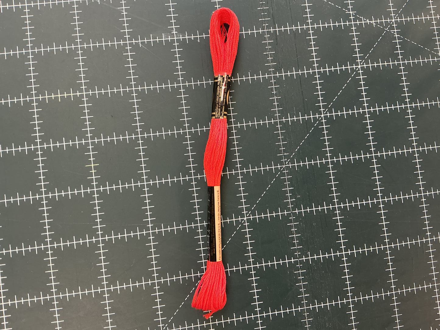 900+ DMC Embroidery Floss