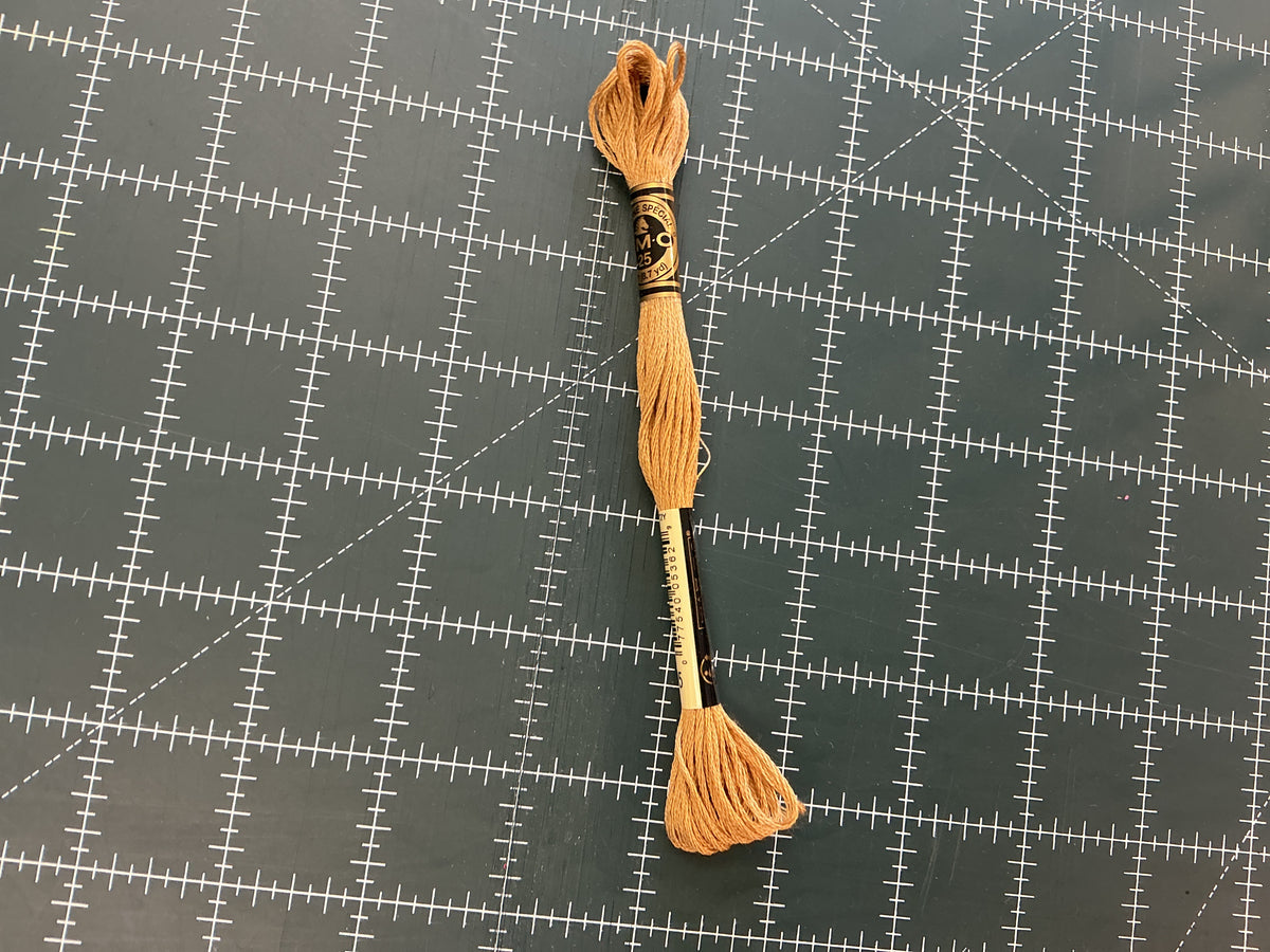 900+ DMC Embroidery Floss