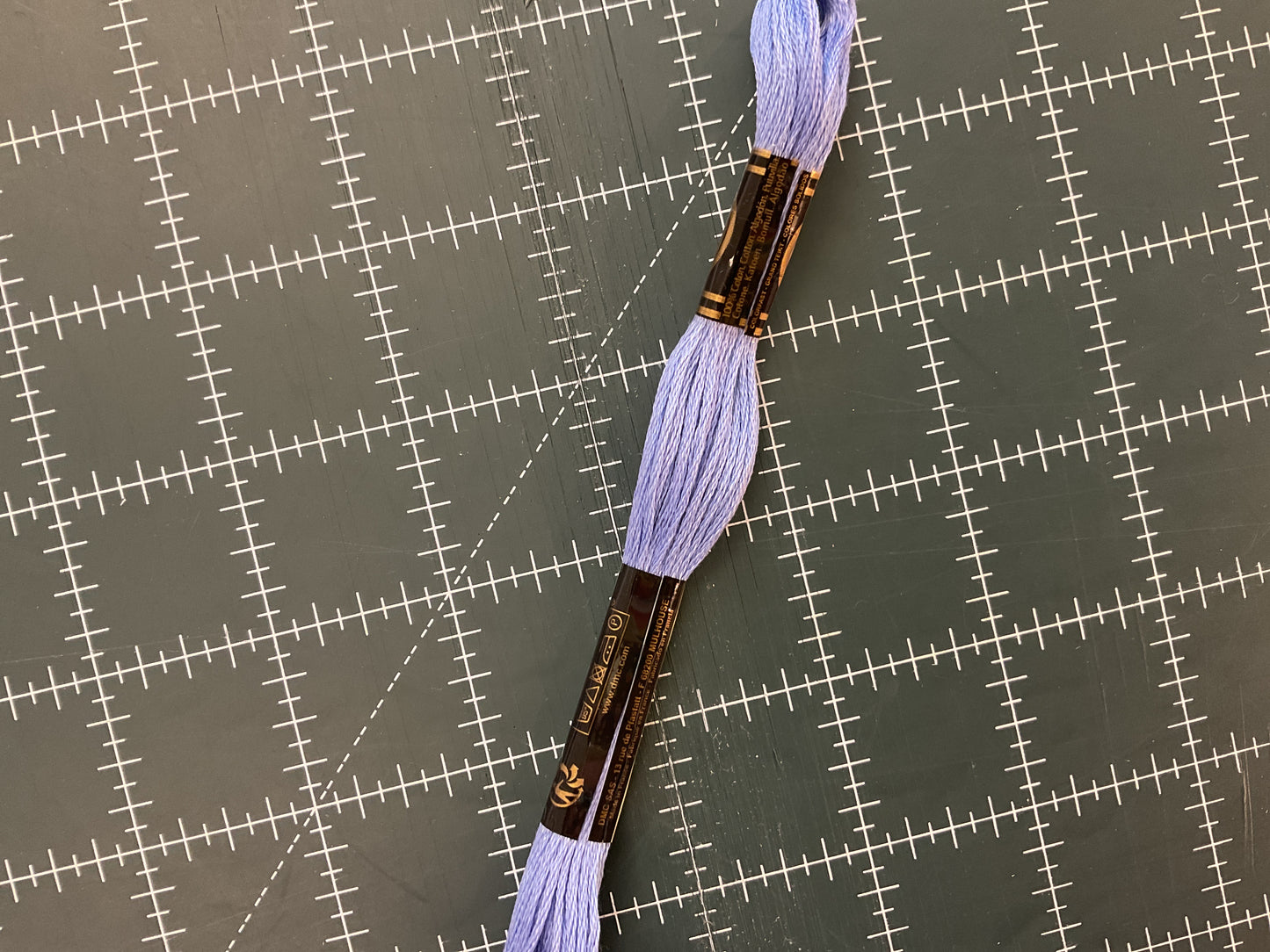 900+ DMC Embroidery Floss