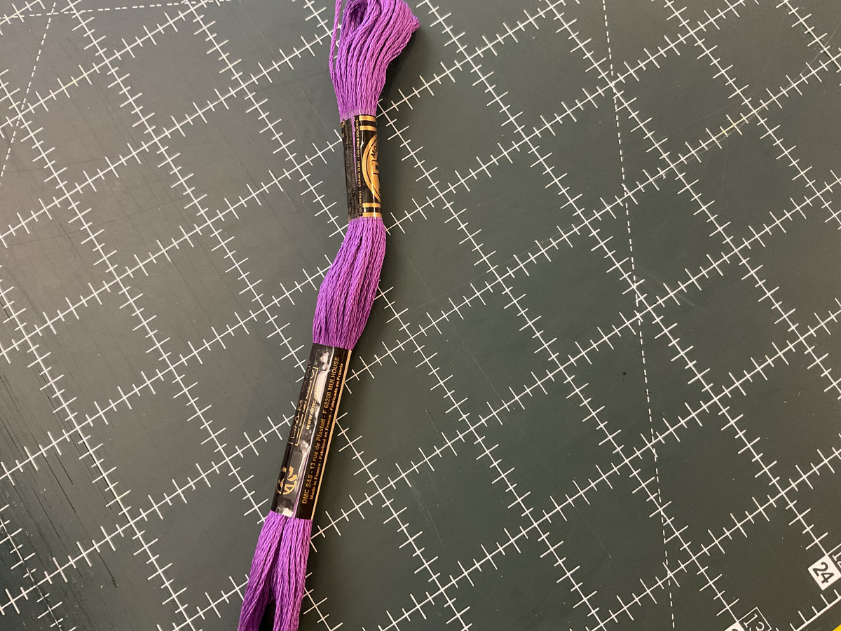 900+ DMC Embroidery Floss