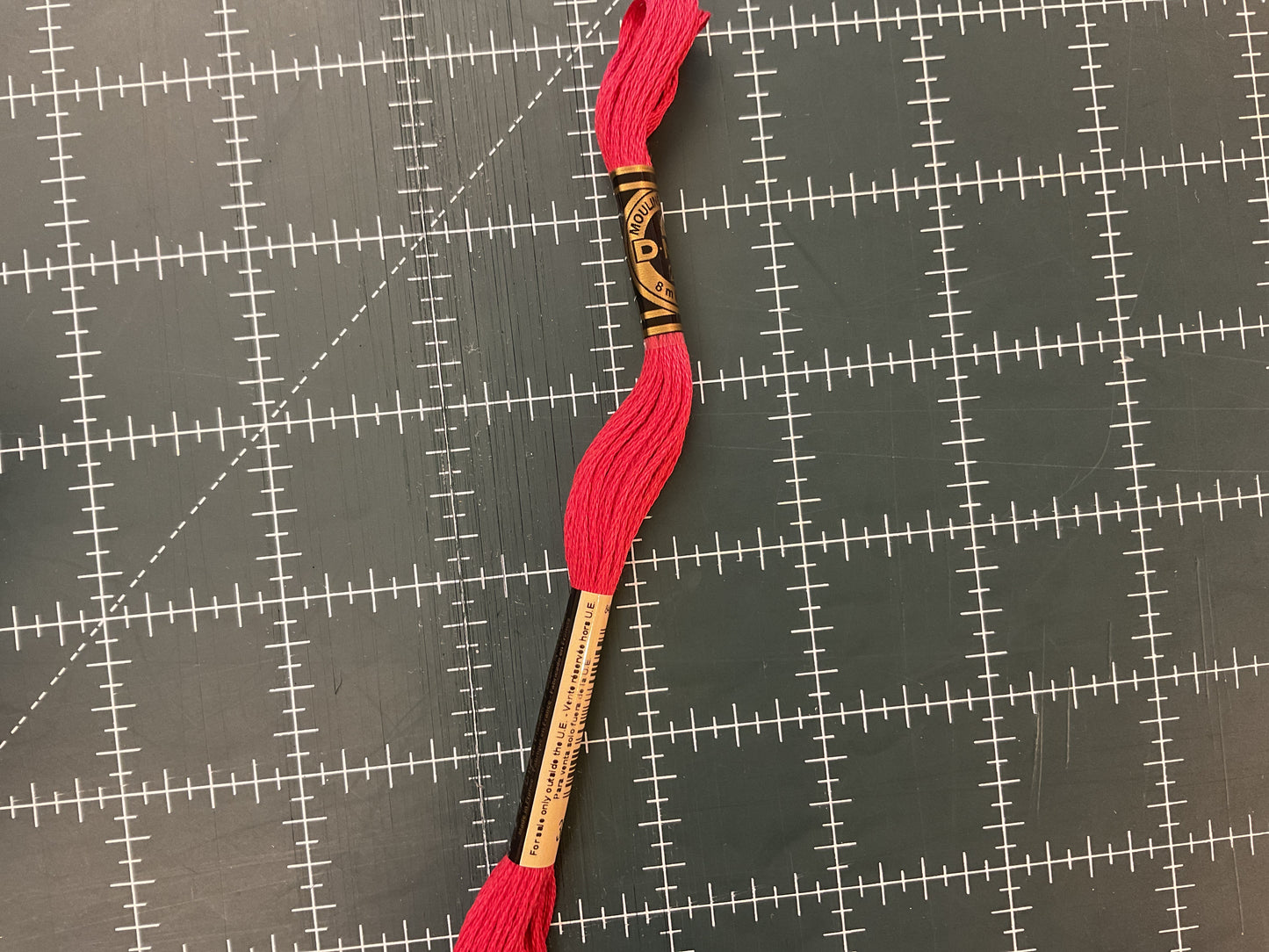 900+ DMC Embroidery Floss