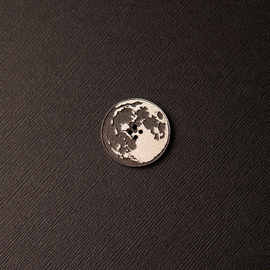 Full Moon button, OddBorn