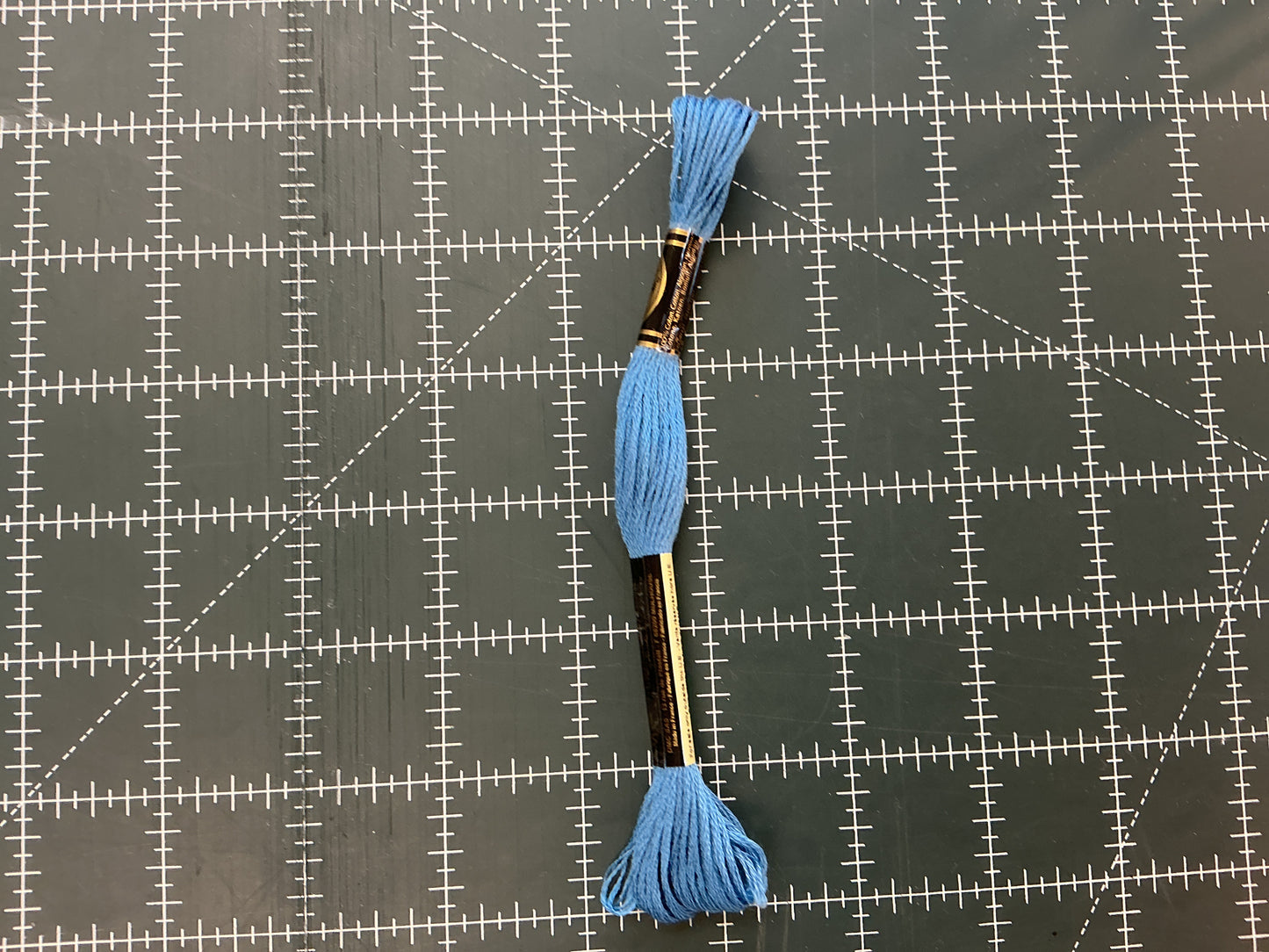 900+ DMC Embroidery Floss