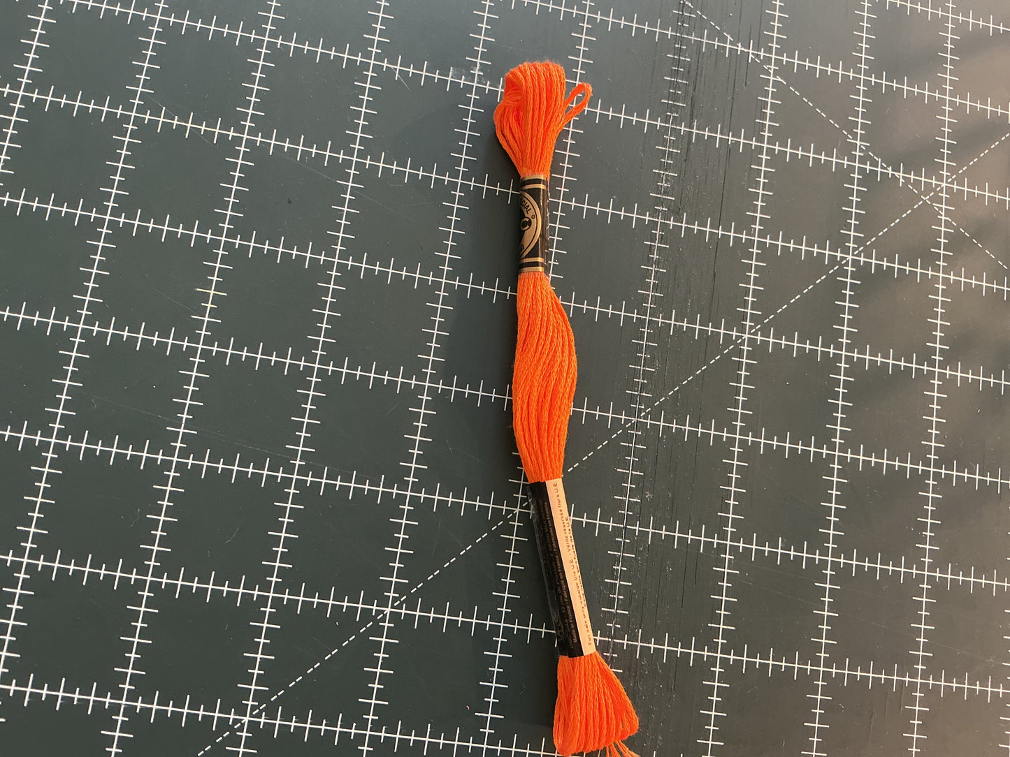 900+ DMC Embroidery Floss