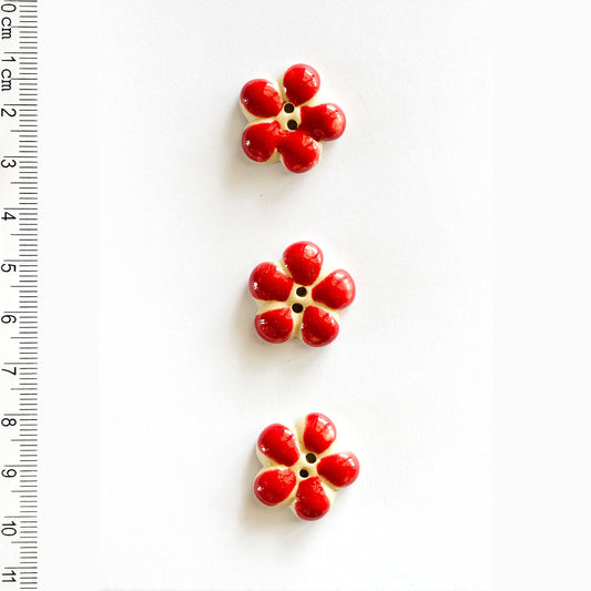 L593 Red Flower Buttons