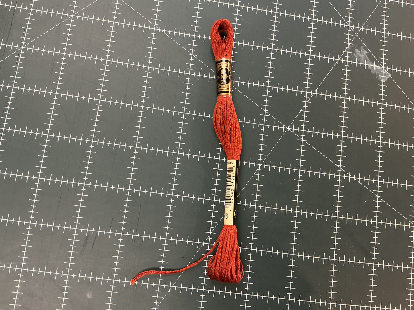 900+ DMC Embroidery Floss