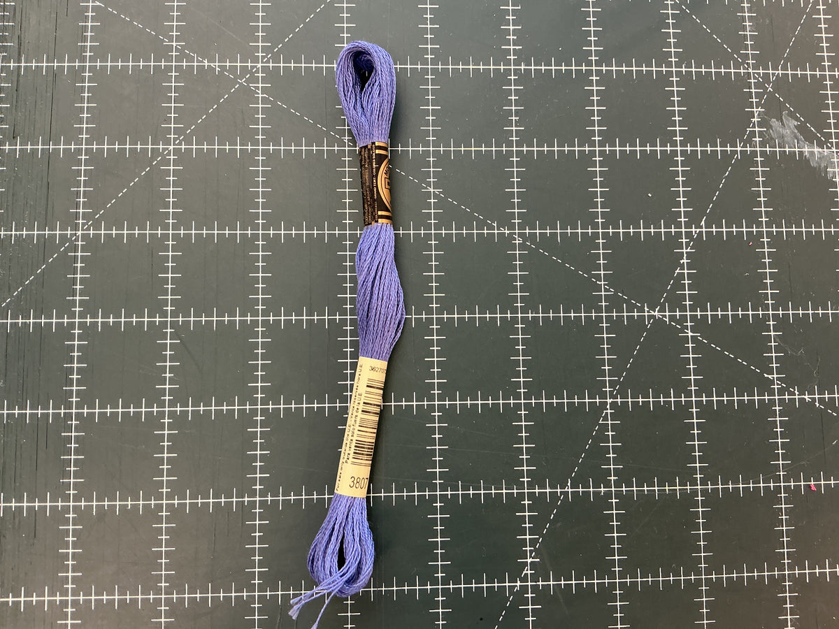 900+ DMC Embroidery Floss