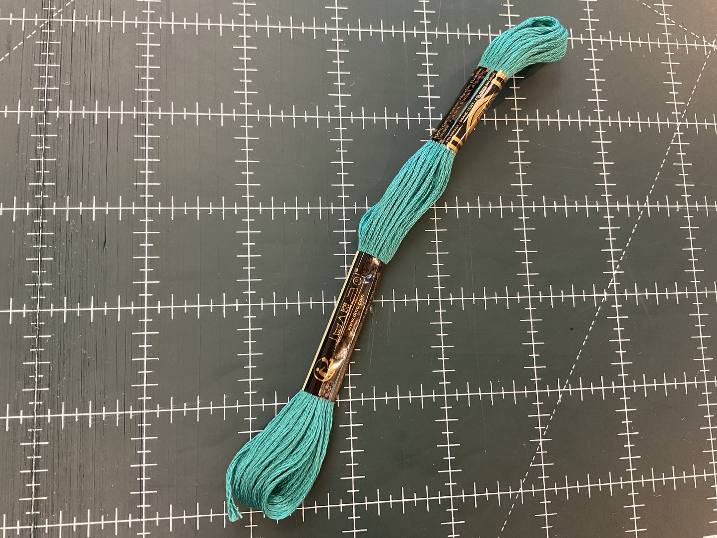 900+ DMC Embroidery Floss