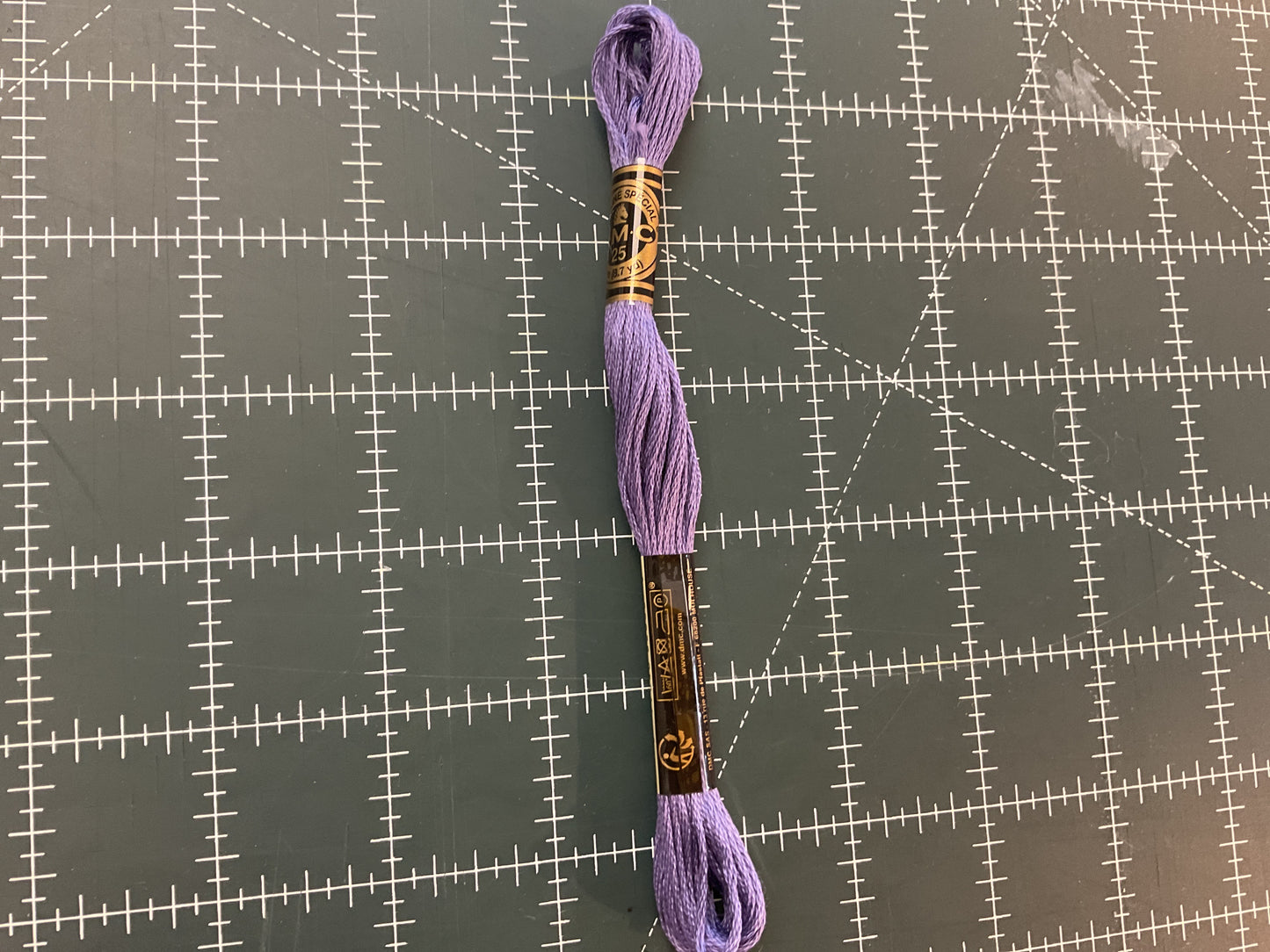 A-199 DMC Embroidery Floss