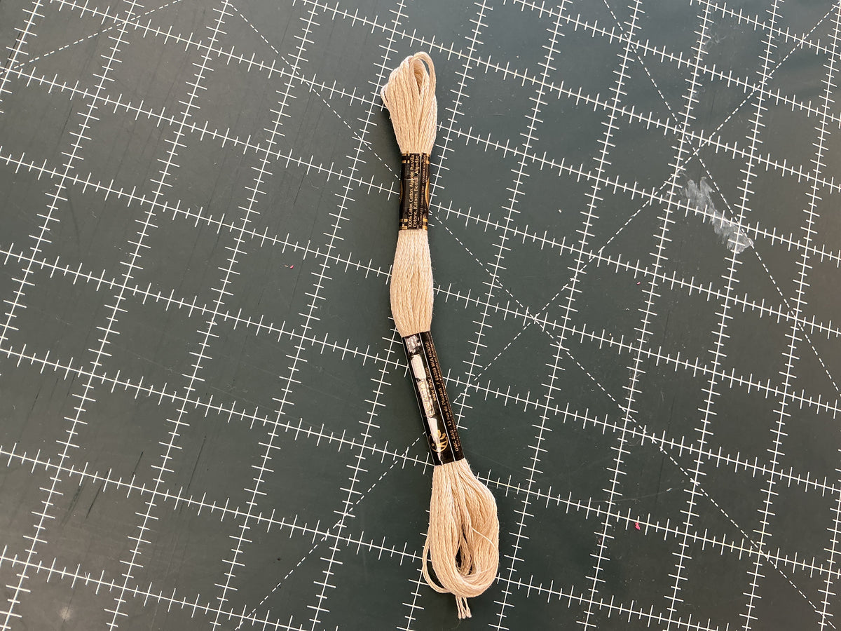 900+ DMC Embroidery Floss