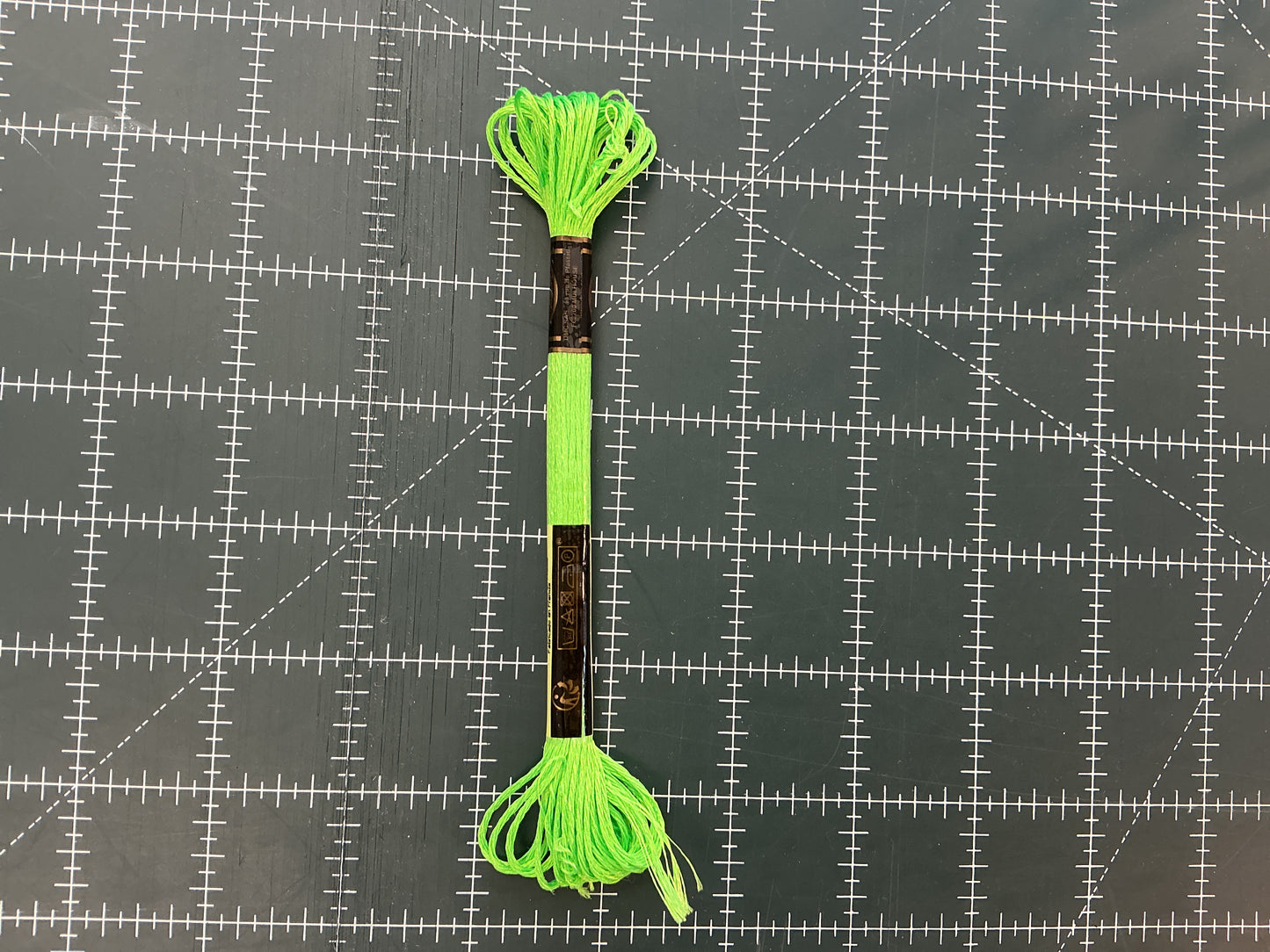 900+ DMC Embroidery Floss