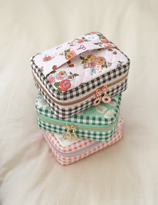Daily Essential Pouch pattern by Minki Kim