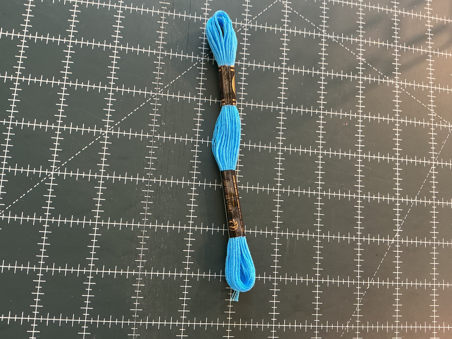 900+ DMC Embroidery Floss