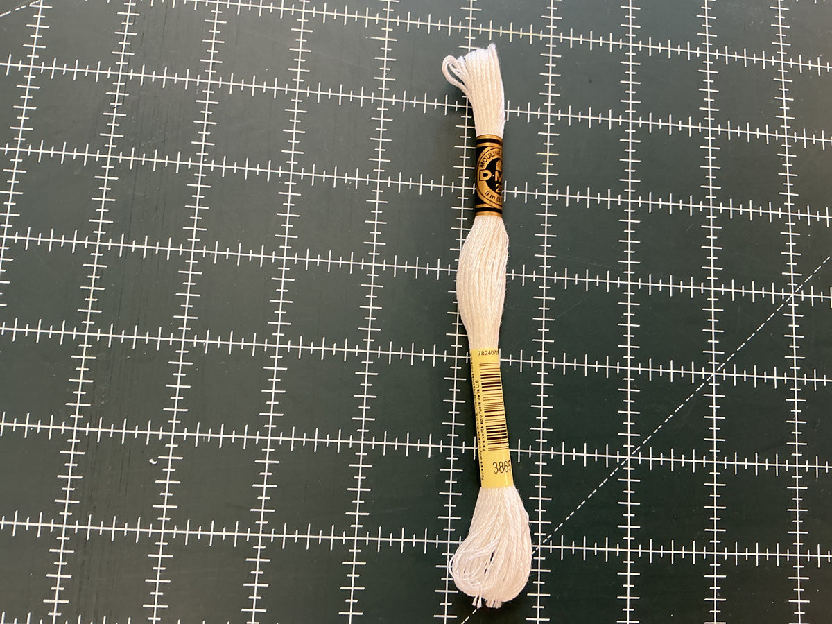 900+ DMC Embroidery Floss