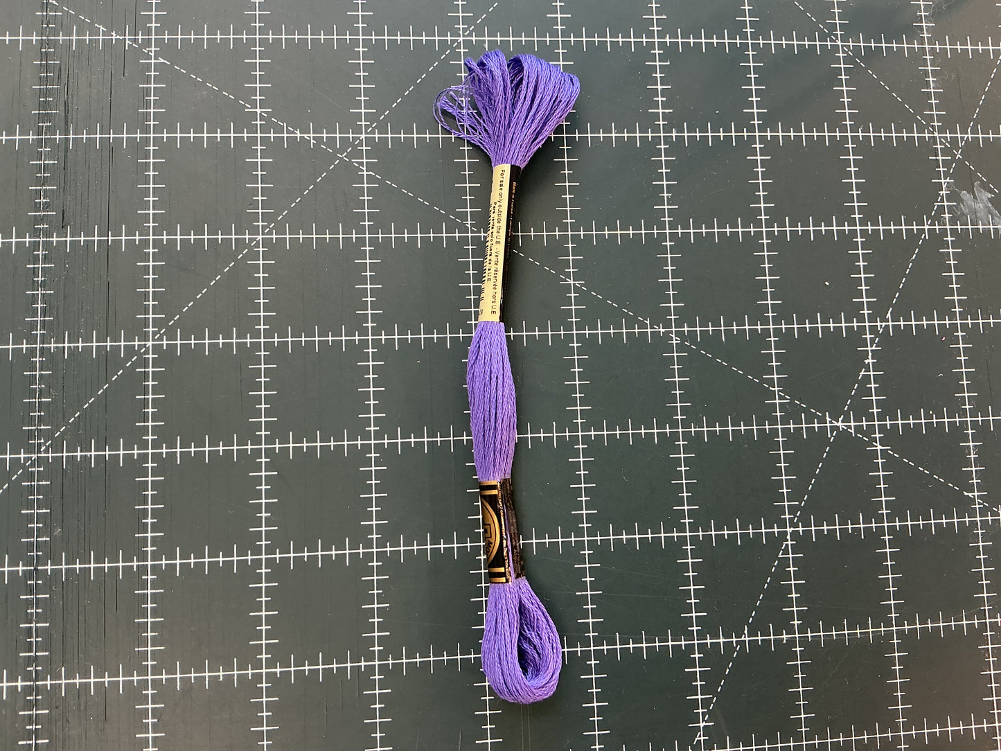 900+ DMC Embroidery Floss