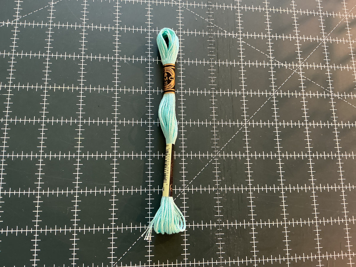 900+ DMC Embroidery Floss