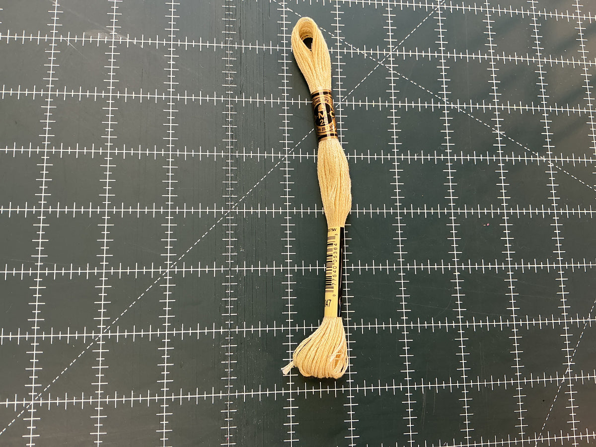 900+ DMC Embroidery Floss
