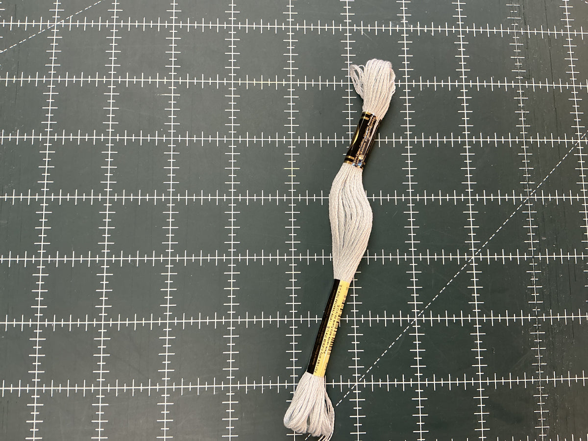 900+ DMC Embroidery Floss
