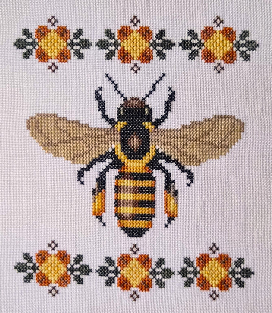 Honey Bee cross stitch pattern by The Artsy Housewife