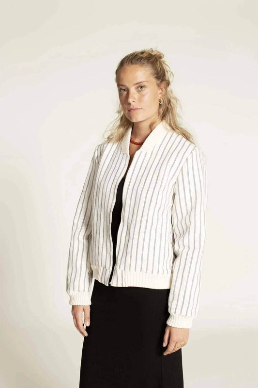 Amelia Bomber Jacket sewing pattern PDF DOWNLOAD - homesewn