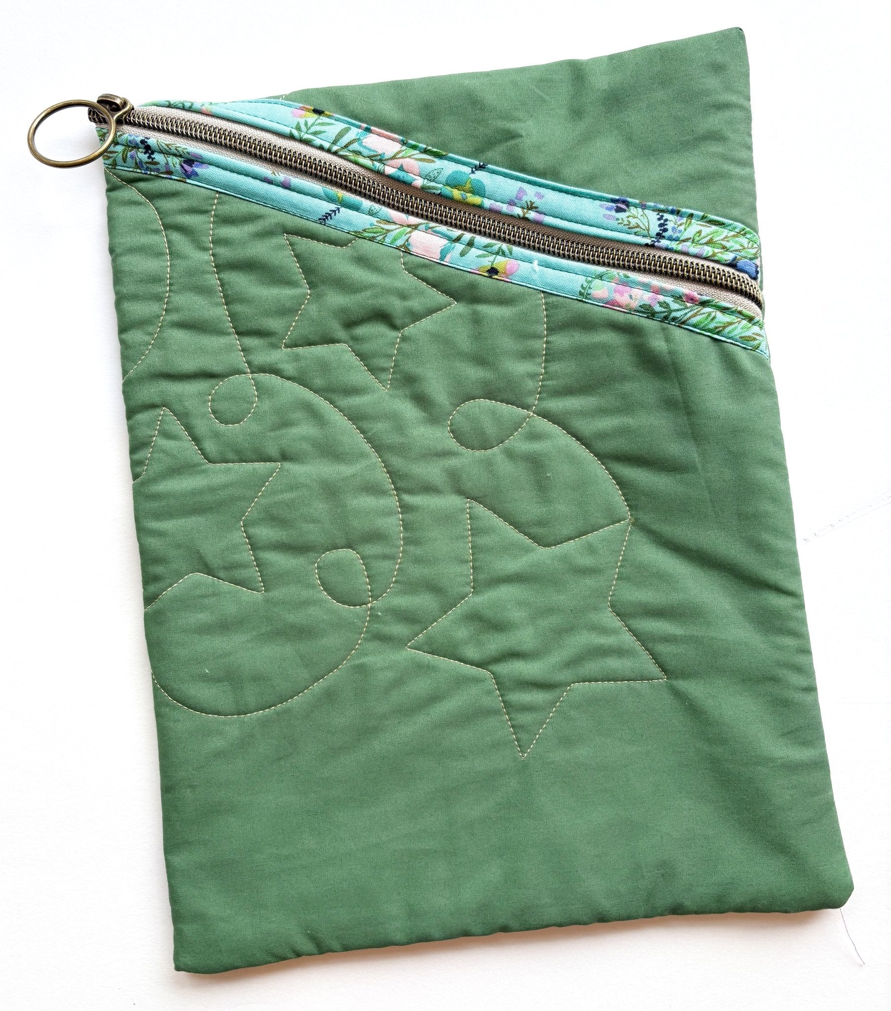 Beginner Sewing: Hemingway Tech Bag - homesewn