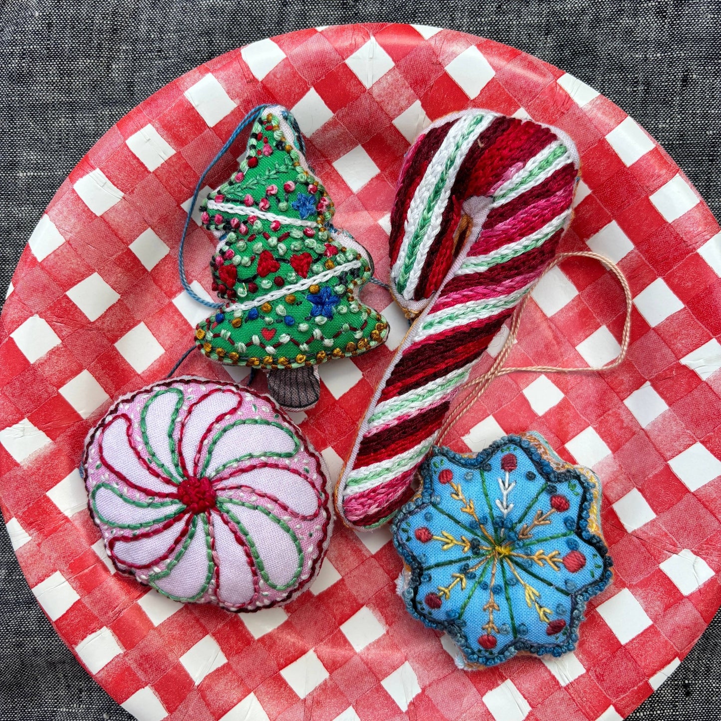 Christmas Cookie Embroidery Project - homesewn