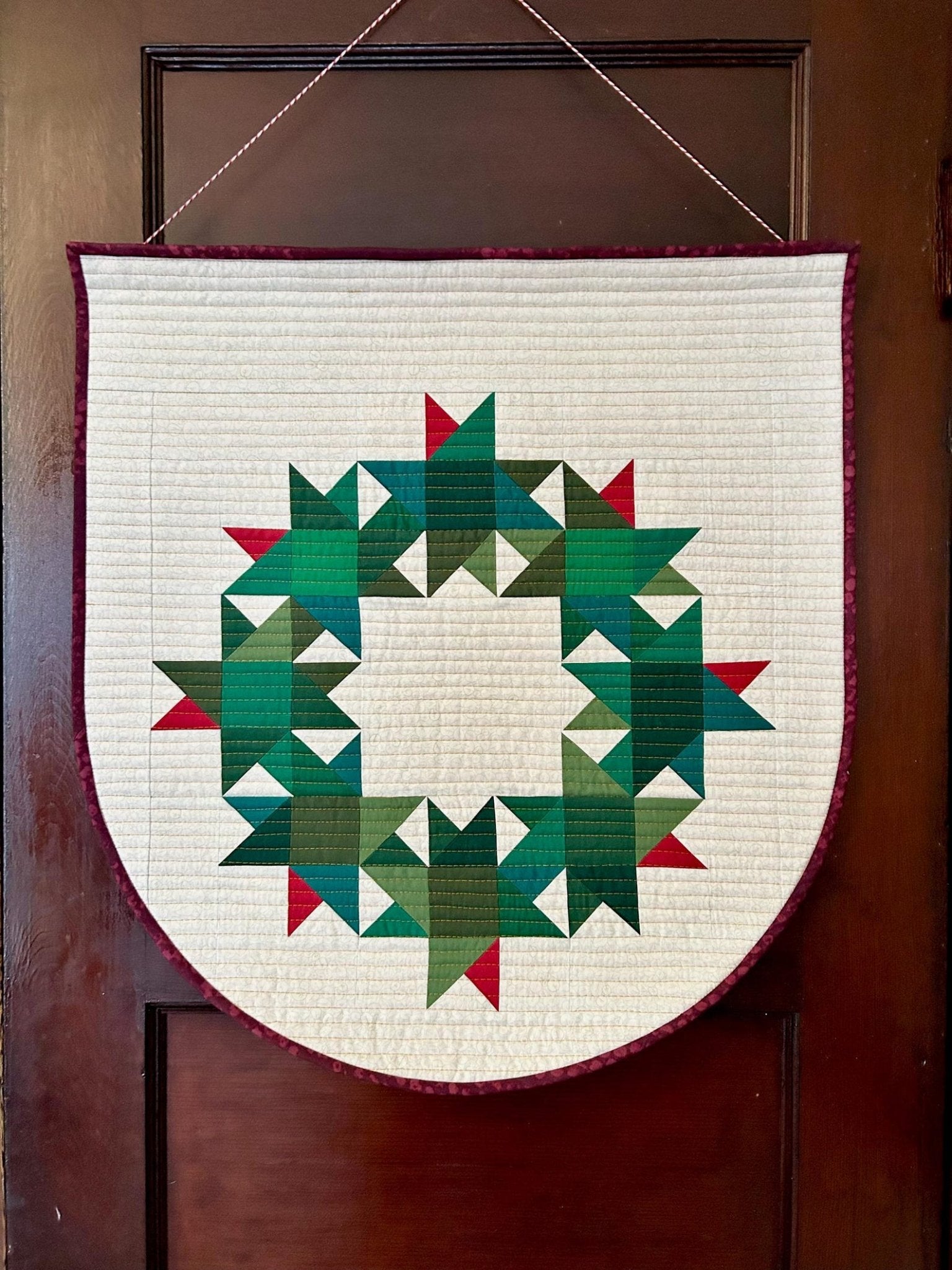Evergreen Wreath Quilted Wall Hanging Class - homesewn