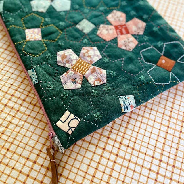 Field Flower Purse Pattern - homesewn