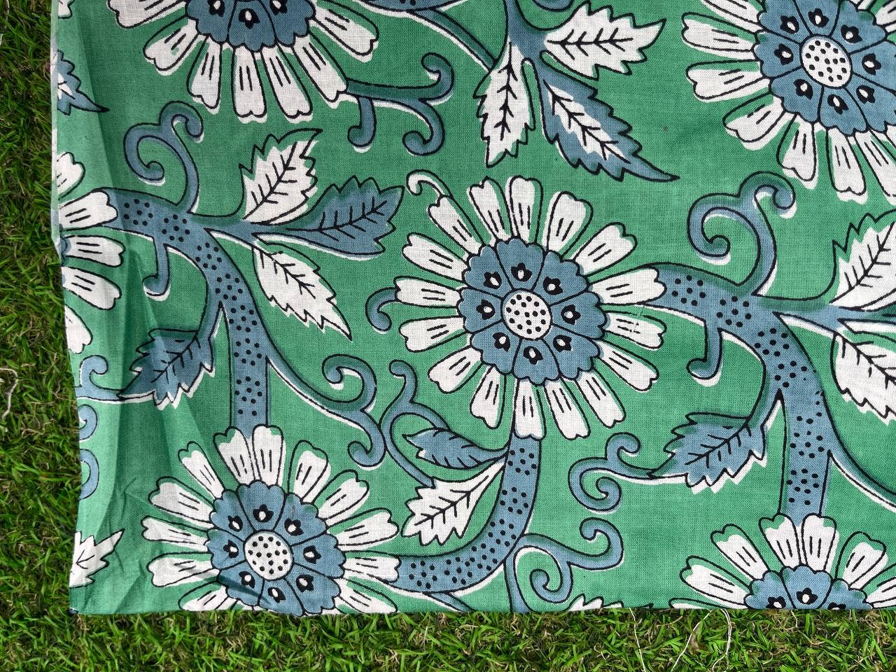 Green Floral Print Fabric Dressmaking Fabric Women Clothing - homesewn