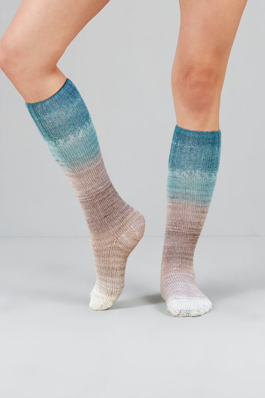 Gusto Echoes SW - Fingering Weight - homesewn