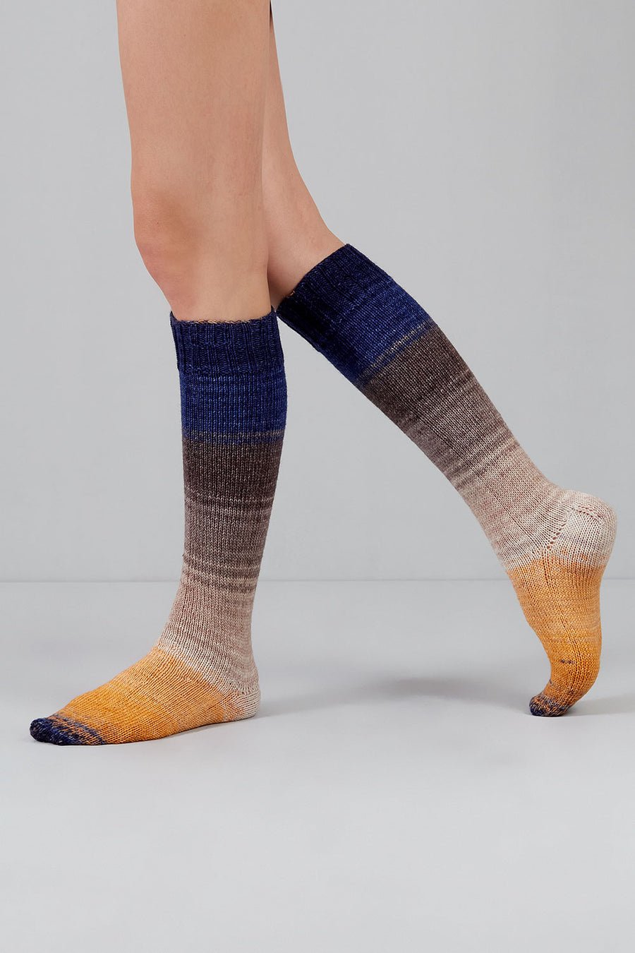 Gusto Echoes SW - Fingering Weight - homesewn