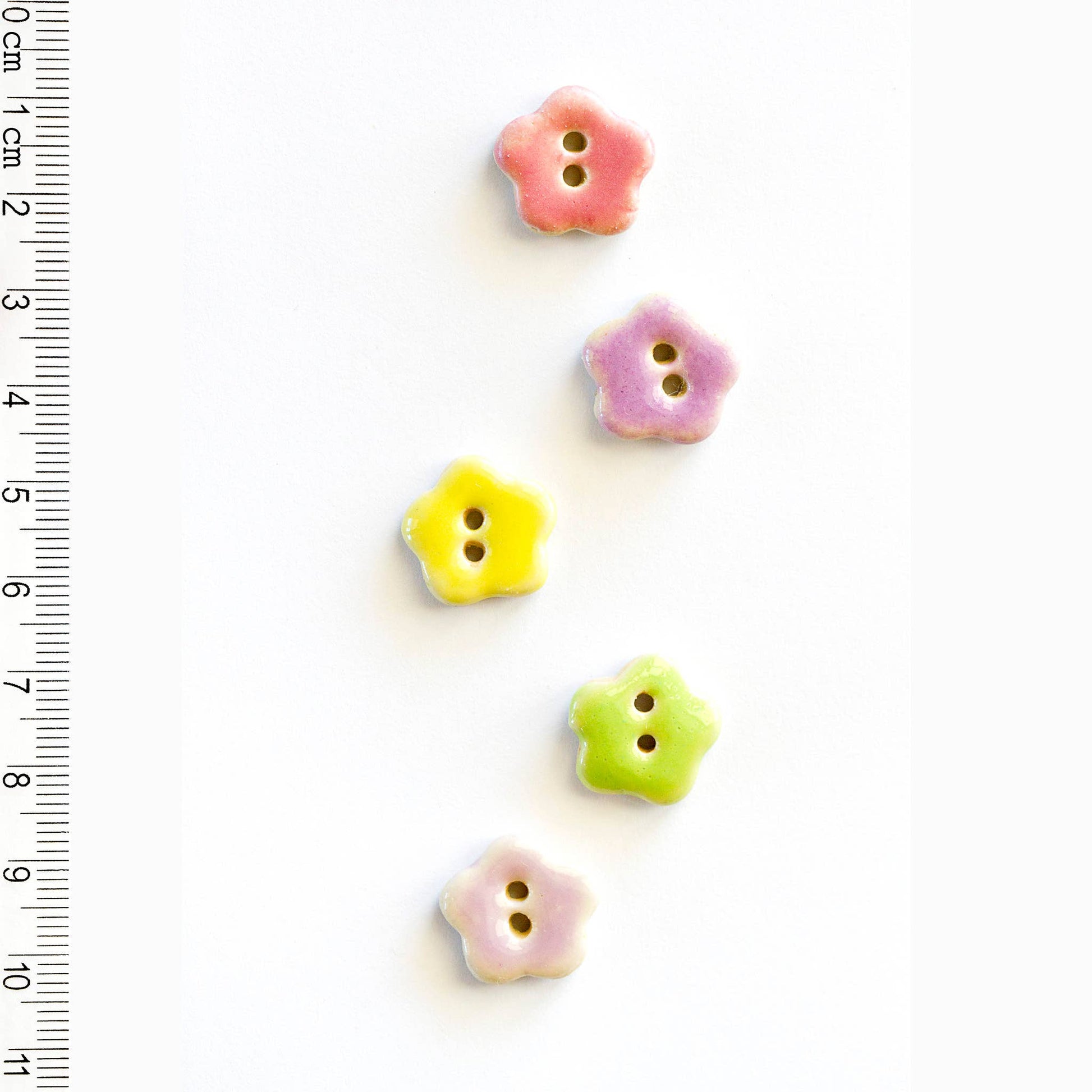 L85 Flower Buttons - homesewn