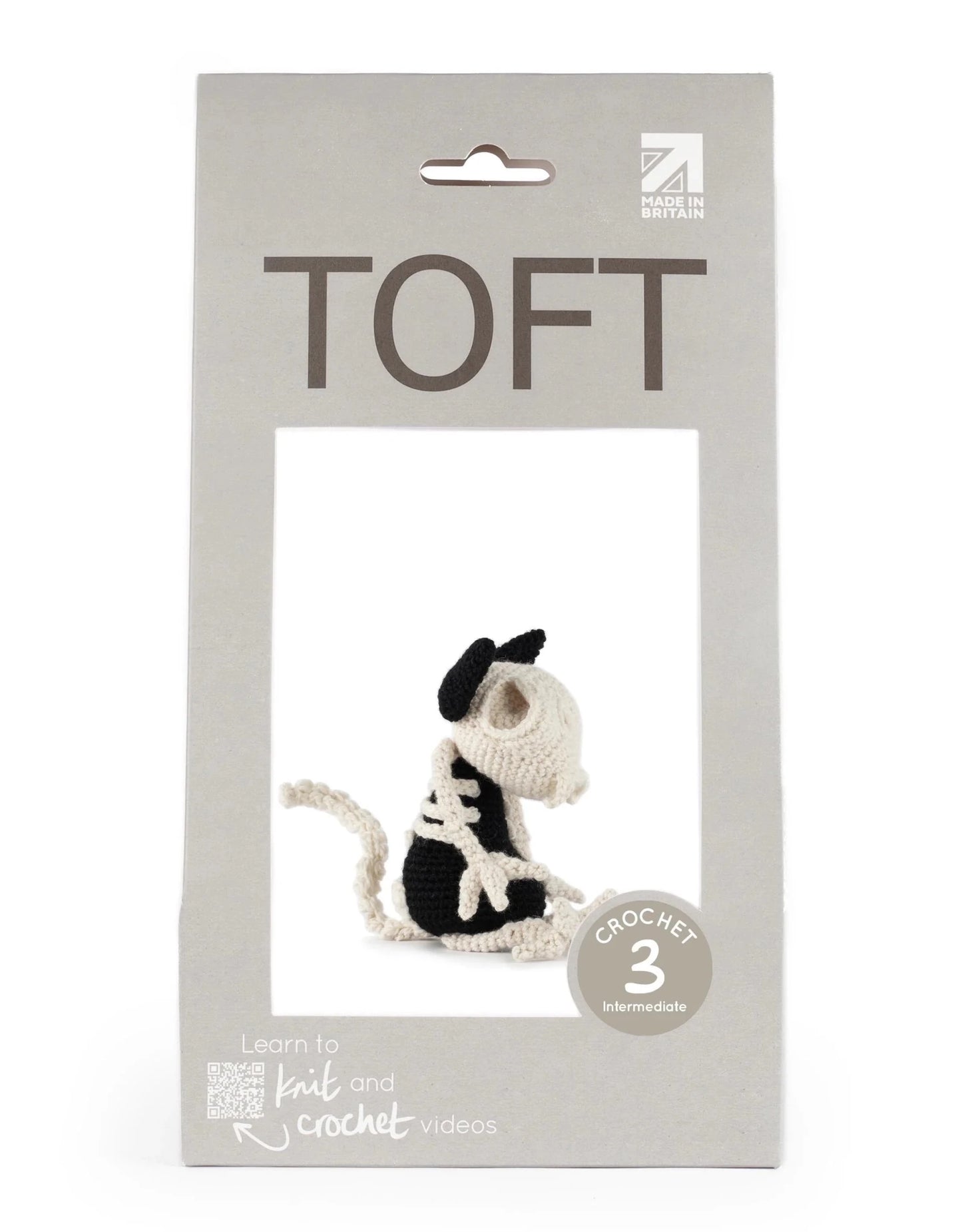 Magdalena the Cat Skeleton Crochet Kit - homesewn
