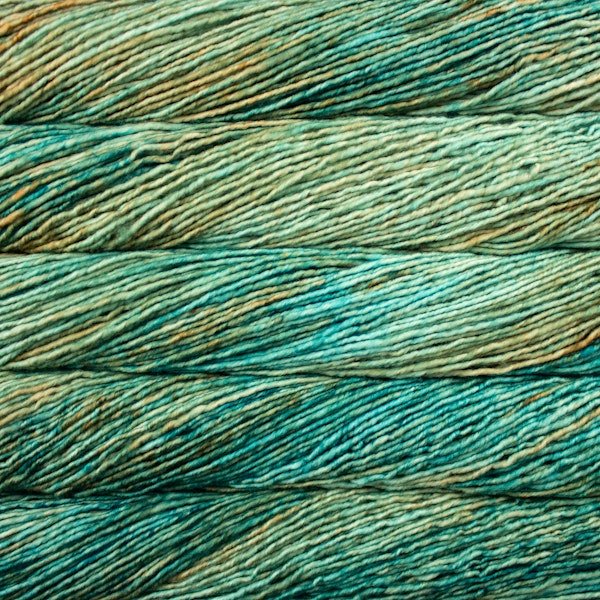 Mecha - Superwash Bulky Yarn - homesewn