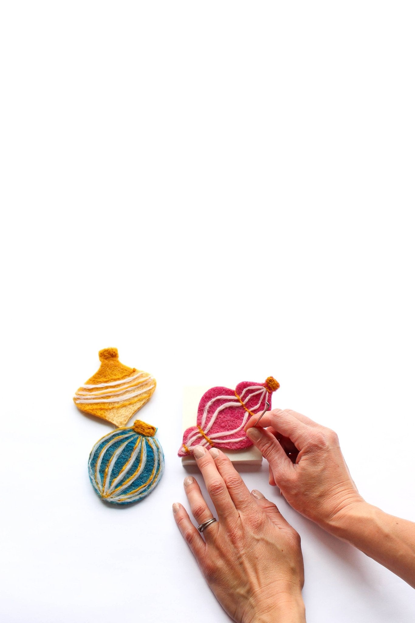 Mini Christmas Bauble Felting Craft Kit - homesewn