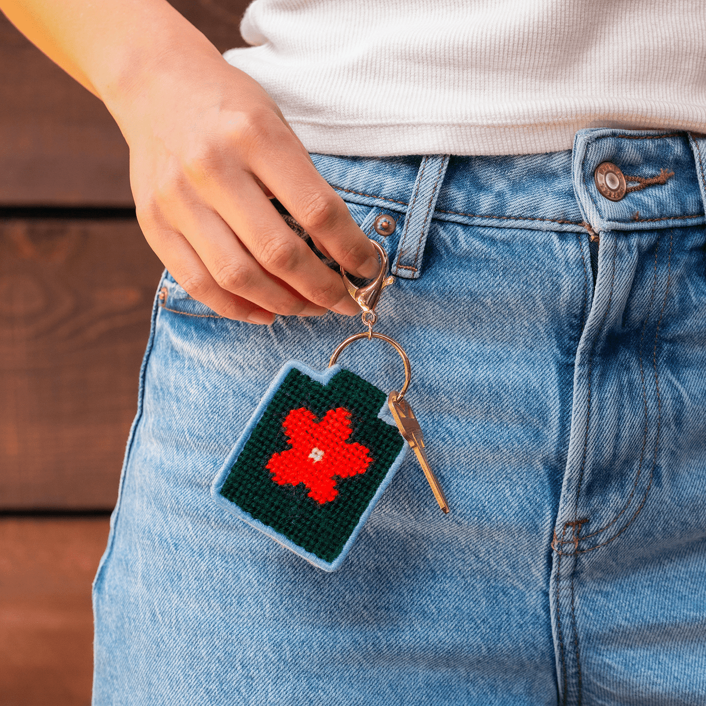 Needlepoint Keychain Kit - Flower - homesewn