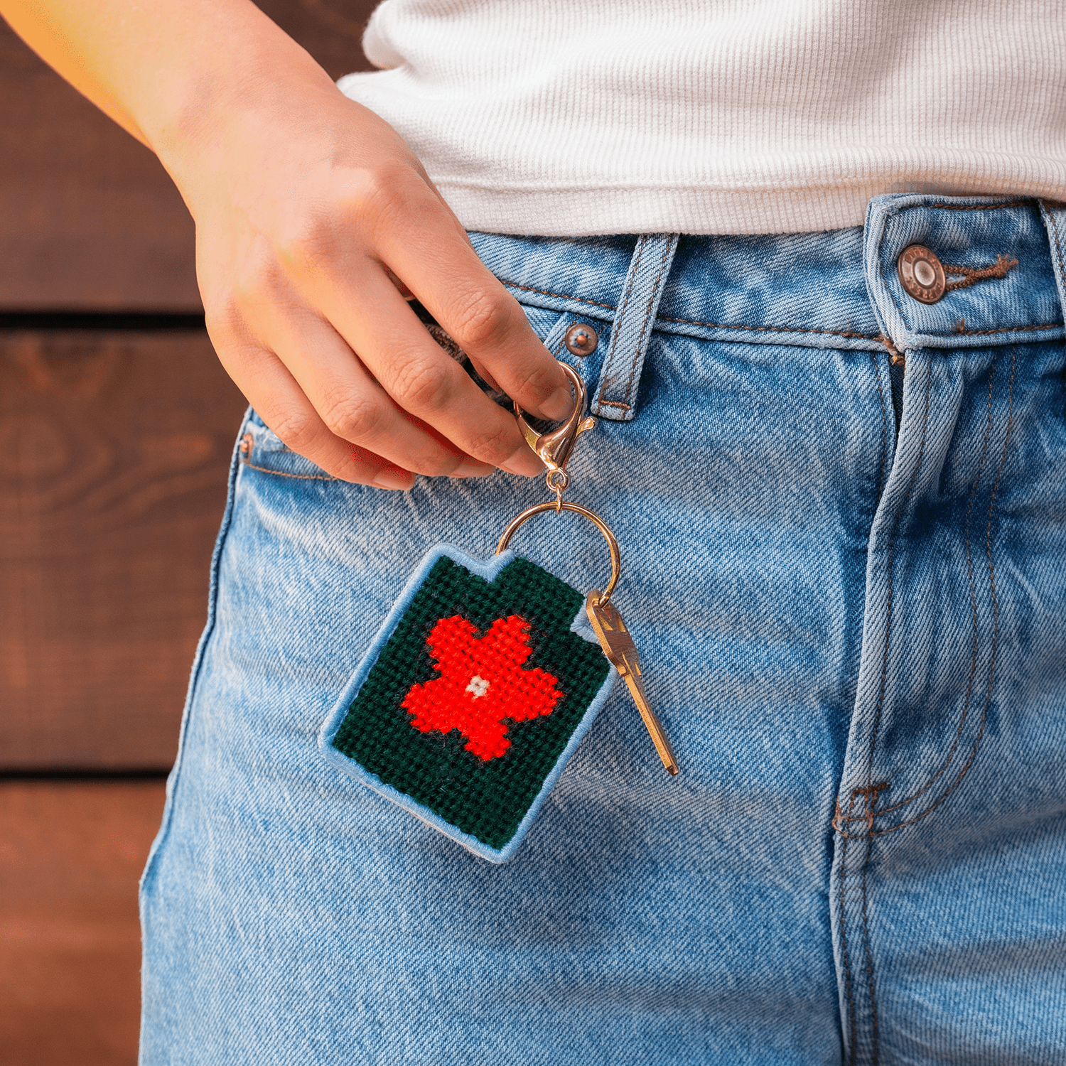 Needlepoint Keychain Kit - Flower - homesewn