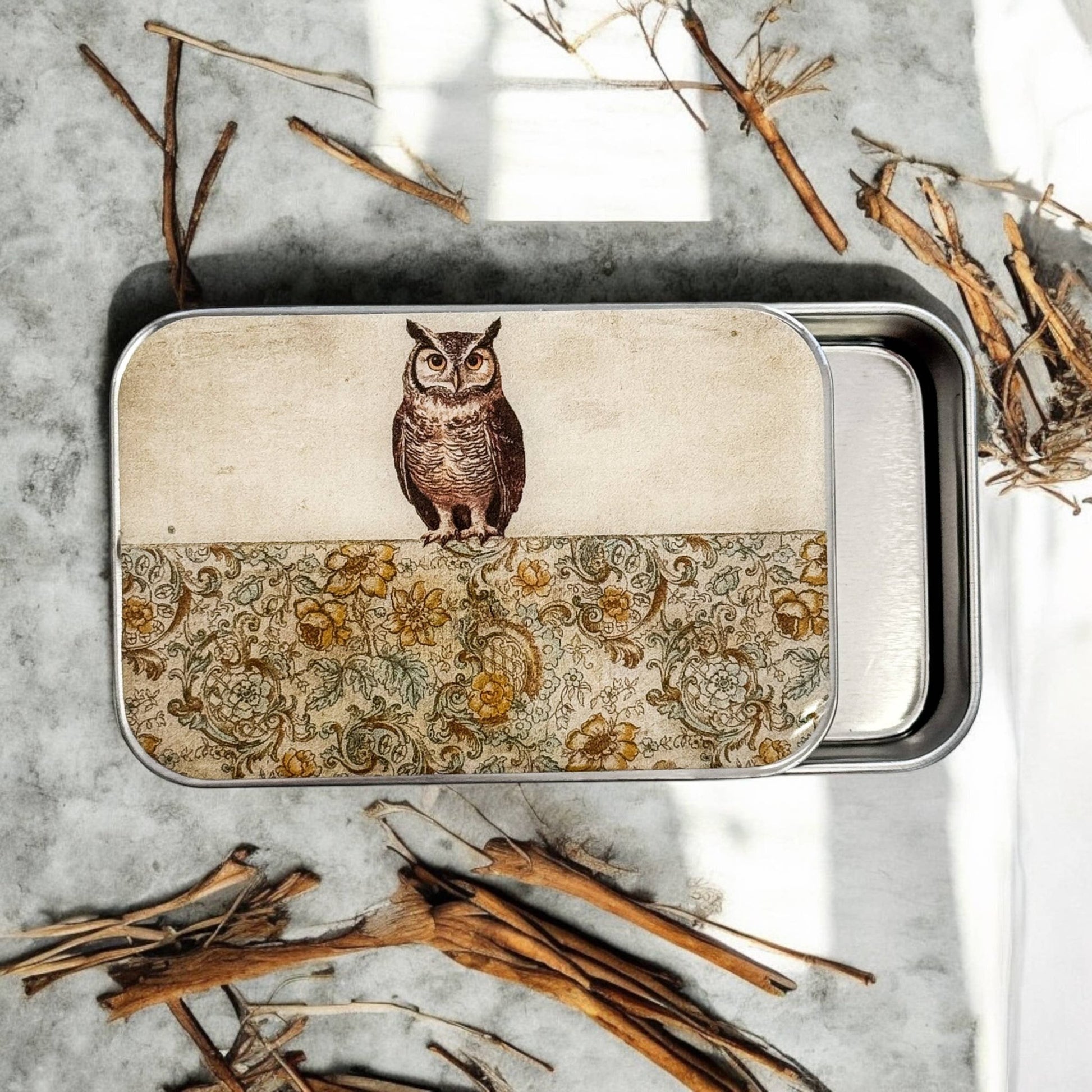 Owl Notions Tin - homesewn