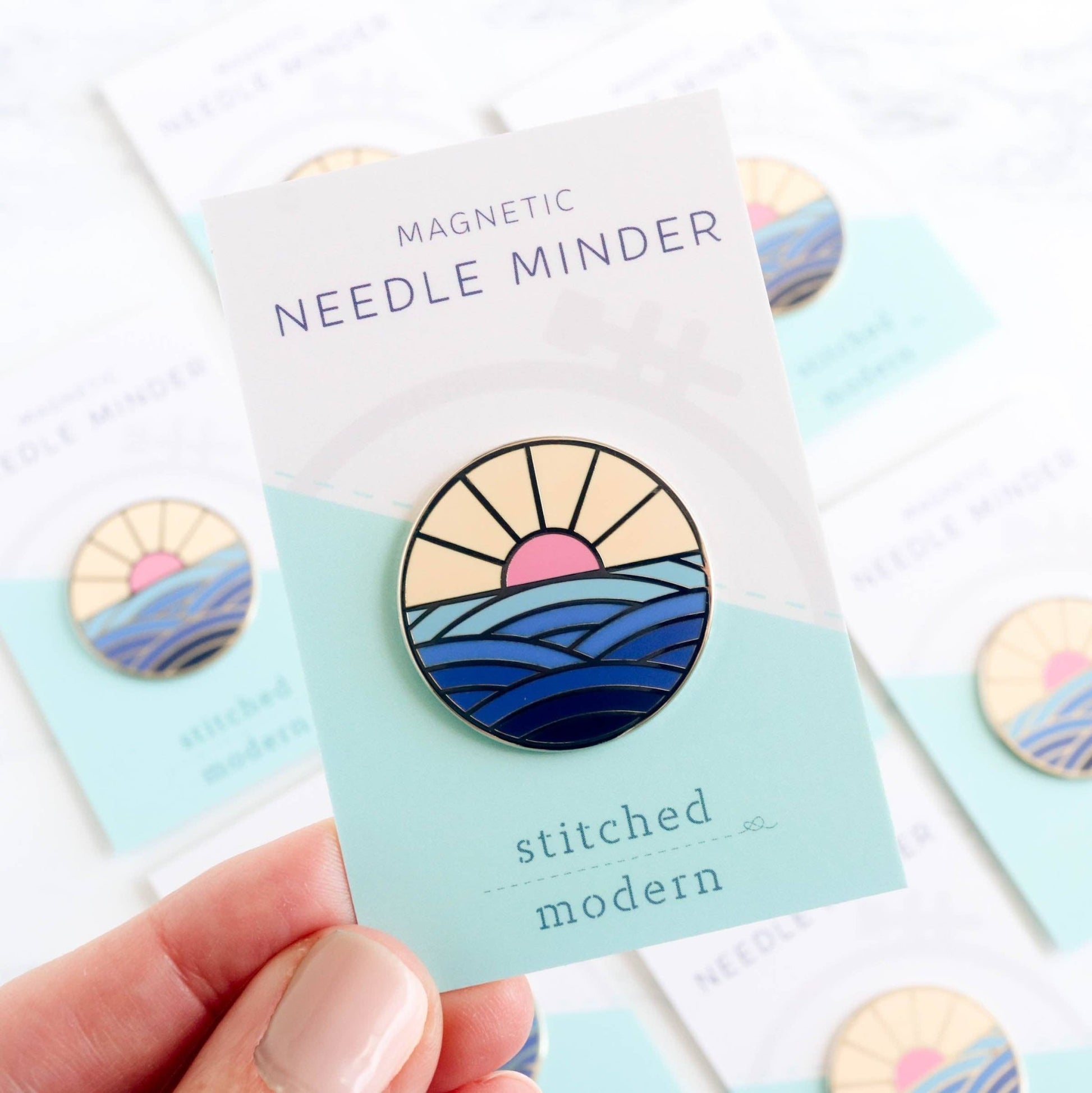 Pink Horizon Magnetic Needle Minder - homesewn