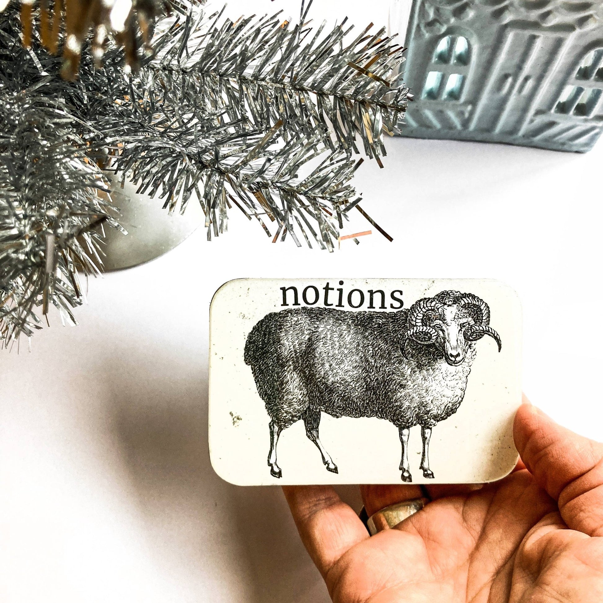 Ram notions tin - homesewn