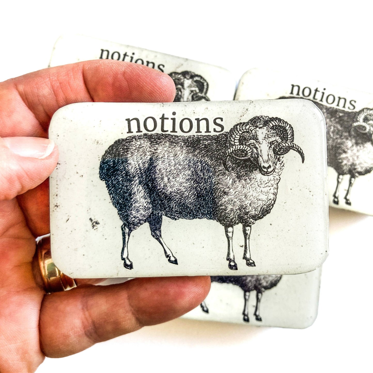 Ram notions tin - homesewn