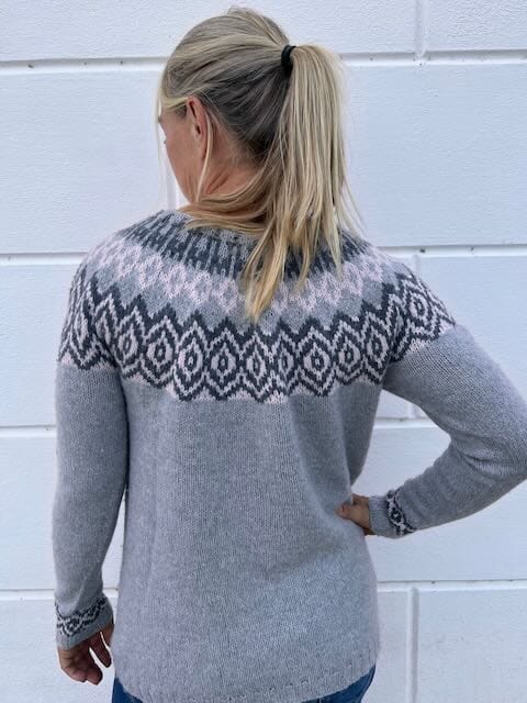 Björk Sweater, No 3 knitting kit