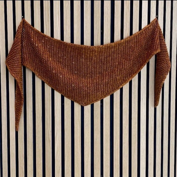 Easy Peasy bandana by Önling, knitting pattern Knitting patterns Önling - Katrine Hannibal