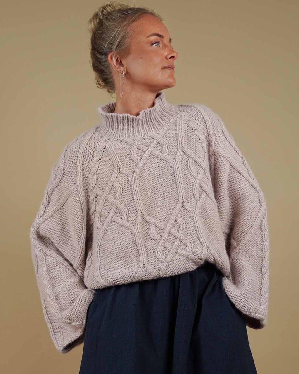 Karen sweater Version 2 by Önling, knitting kit in Önling No 3