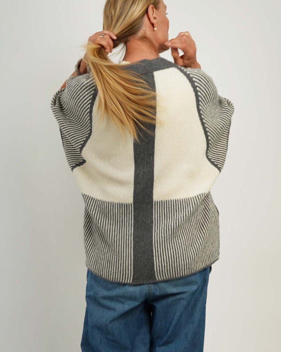 Mariager Cape by Hanne Falkenberg, knitting pattern